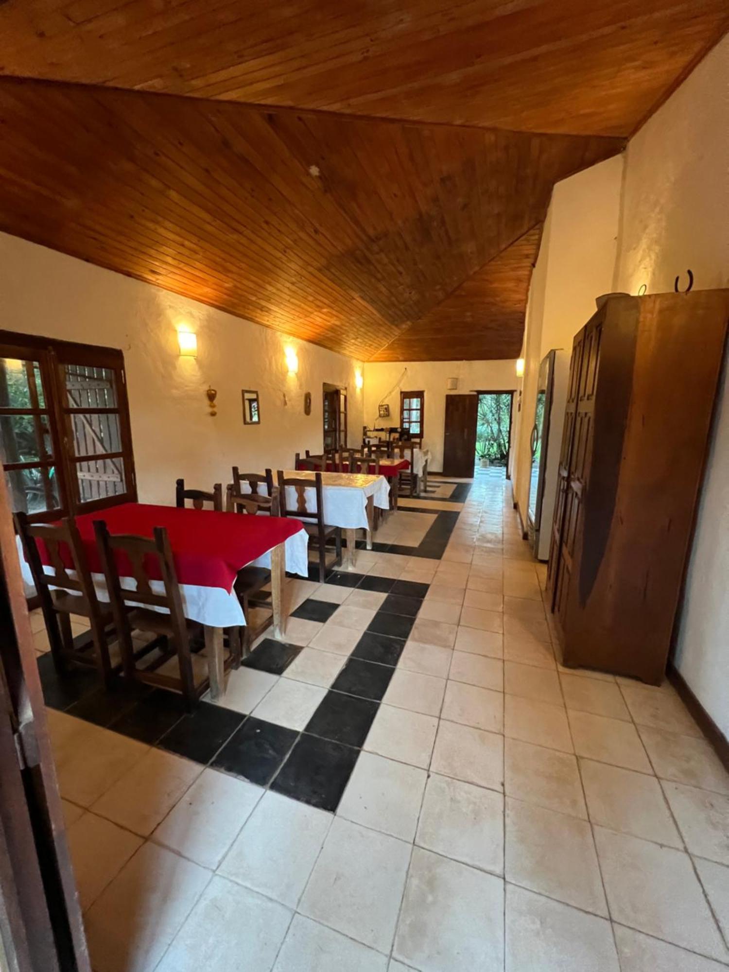 Posada El Yacare Колонія-Карлос-Пельєґріні Екстер'єр фото